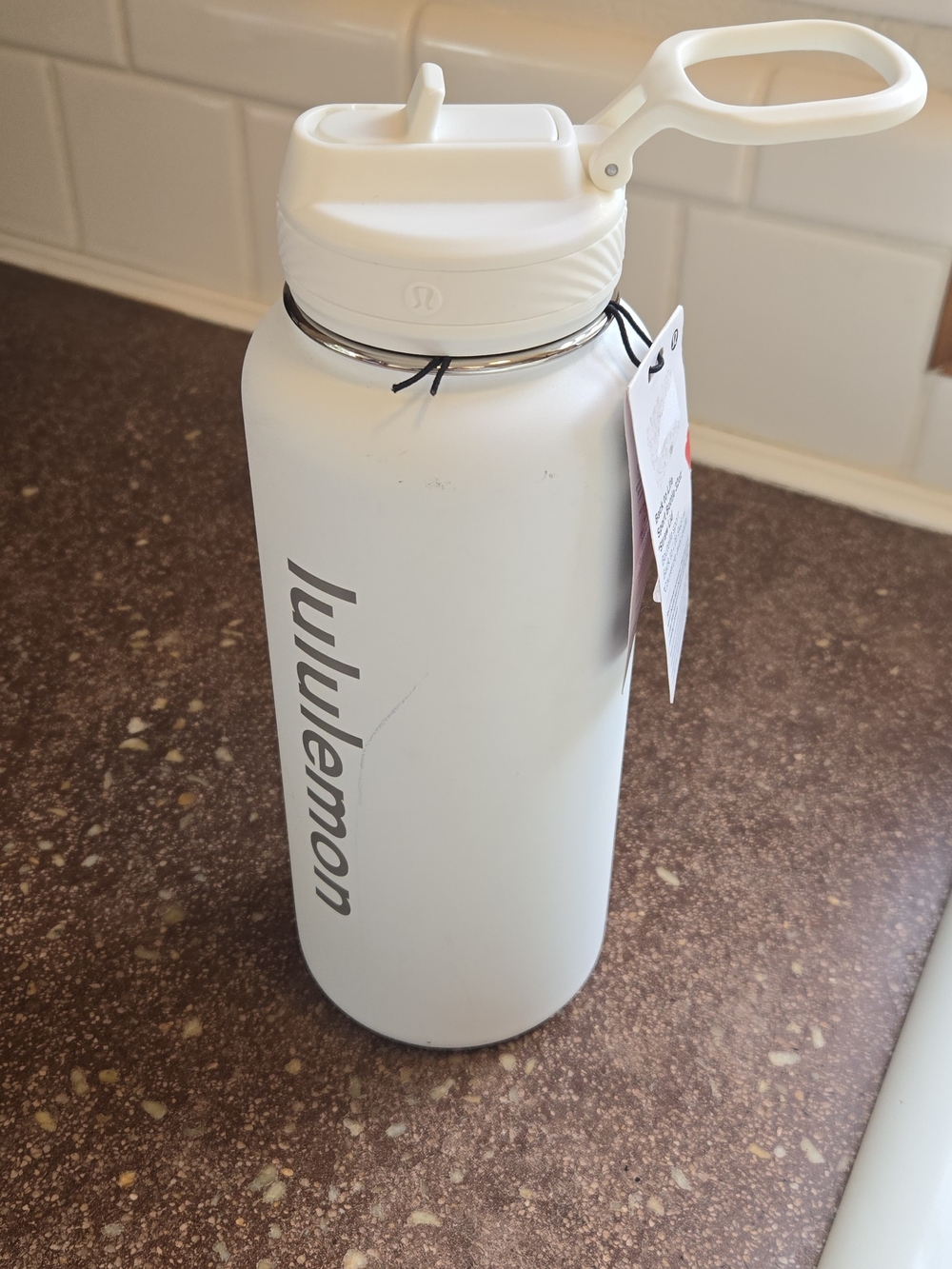 Lululemon Back To Life Sport Bottle 32oz Straw Lid White NWT